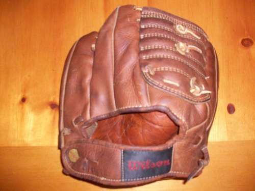 Phil Cavaretta Wilson A2000 Back